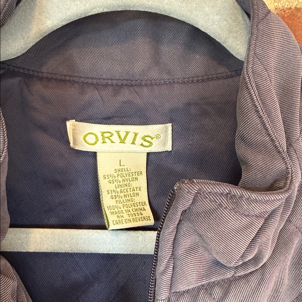Orvis Women’s Navy Quilted Vest - Picture 3 of 4